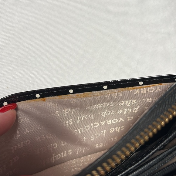 KATE SPADE ♠️ Women’s Wallet, some signs of wear but still life in her. - Picture 10 of 10
